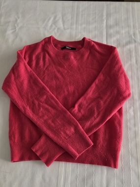 Quince Women's Pink Crewneck 100% Cashmere Sweater. Size S